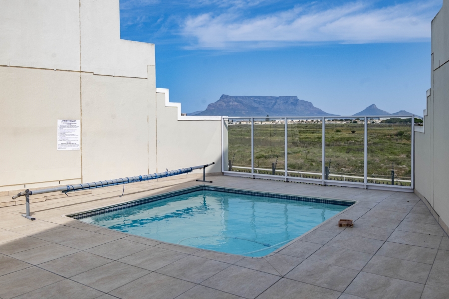 2 Bedroom Property for Sale in Royal Ascot Western Cape